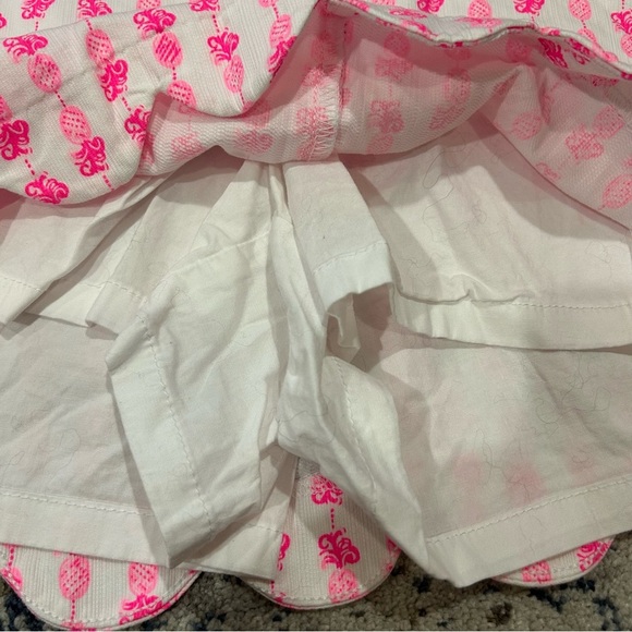 Lilly Pulitzer White & Hot Pink Pineapple Print Scallop Hem Colette Denim Skort - Picture 4 of 8